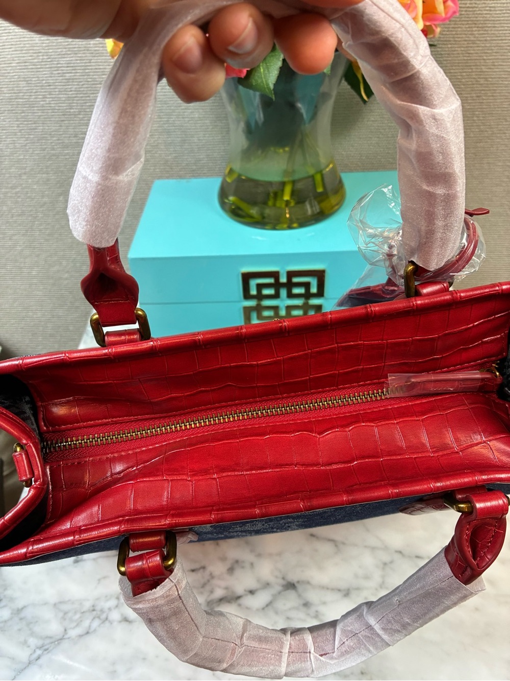 Kurt Geiger Blue Floral Denim & Red Croc Embossed Leather Chiswick Tote - NWT - Picture 8 of 12